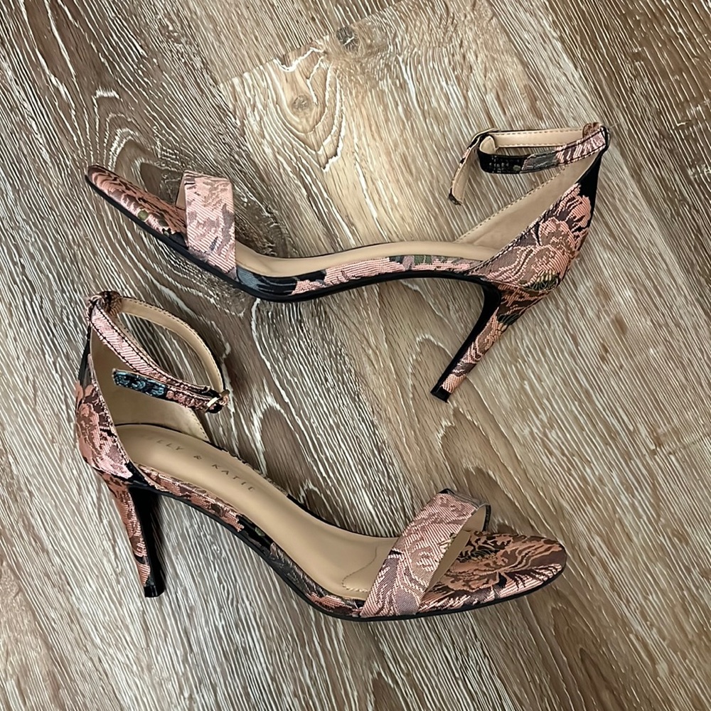 Kelly & Katie Kirstie Embroidered Heels